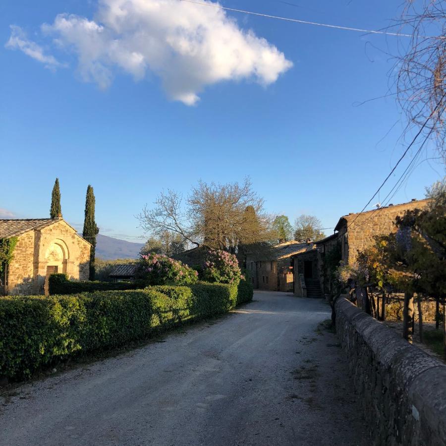 Borgo Villa A Tolli Castelnuovo dellʼAbate Exteriör bild