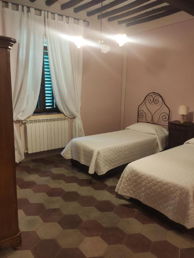 Borgo Villa A Tolli Castelnuovo dellʼAbate Exteriör bild